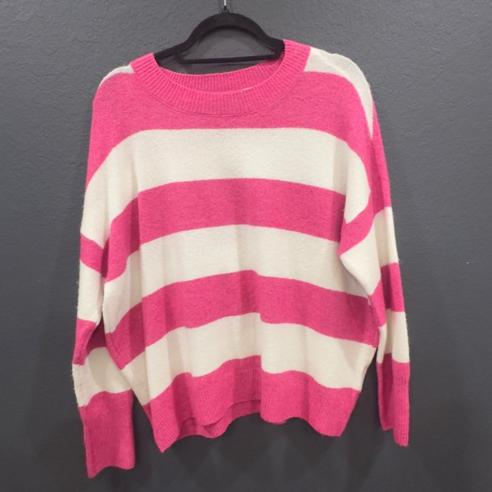 Vince Camuto Pink/White Sweater